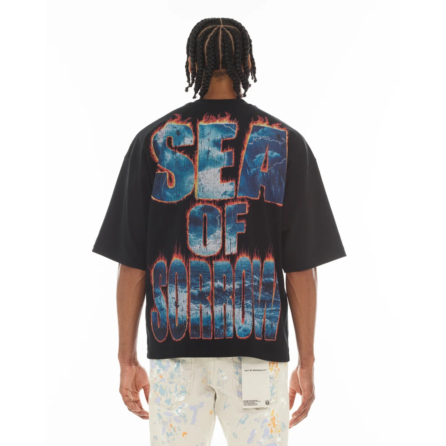 Cult's Oversized Short Sleeve Crew Neck Tee "Sea Of Sorrow" in Black 626A5-K34A