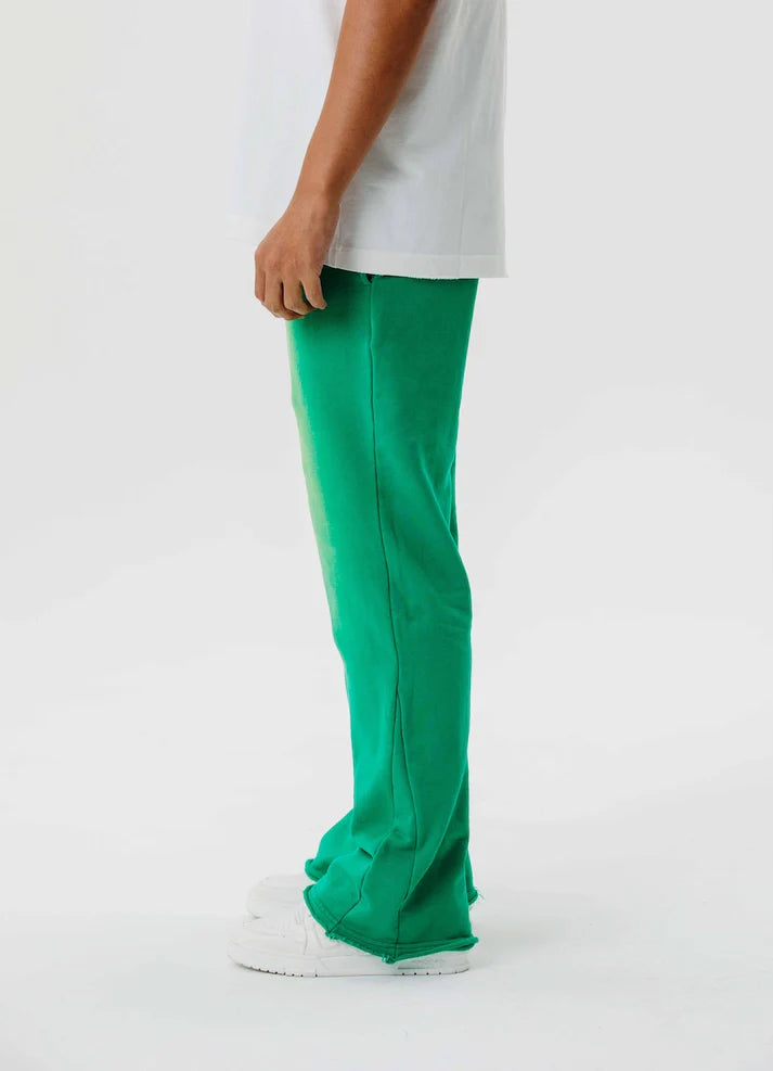 green pants