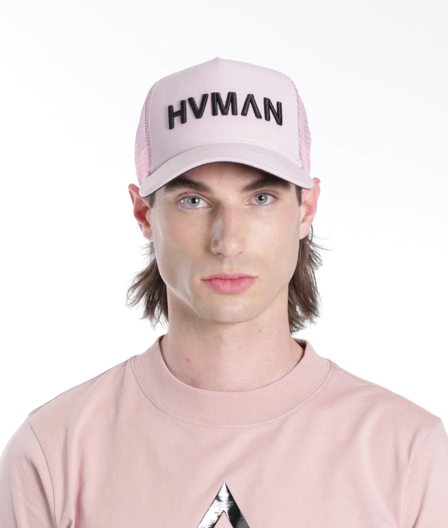 GORRA TRUCKER DE MALLA HVMAN EN ROSA POLVO