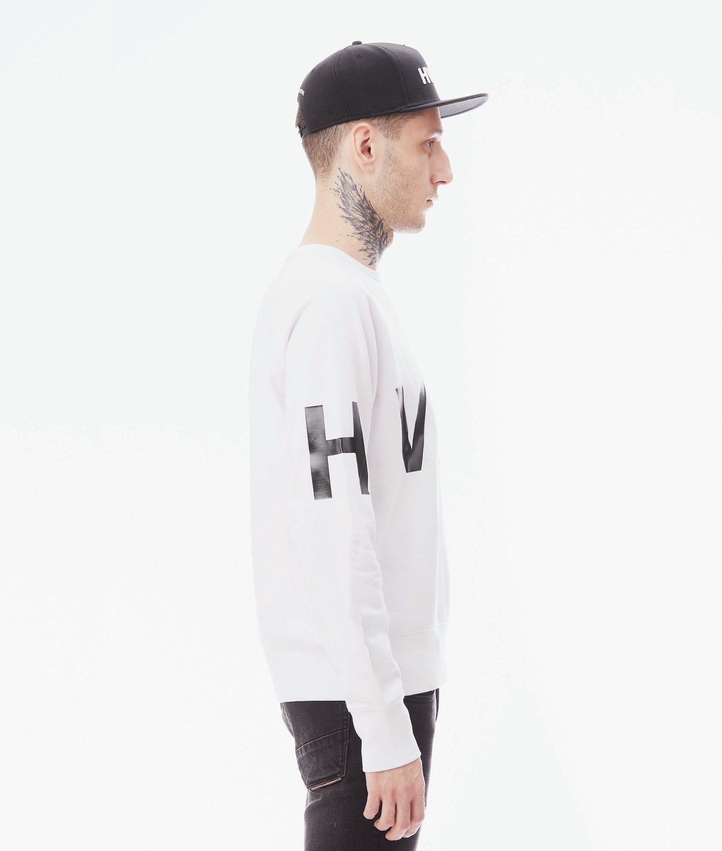 SUDADERA DE CUELLO REDONDO EN BLANCO