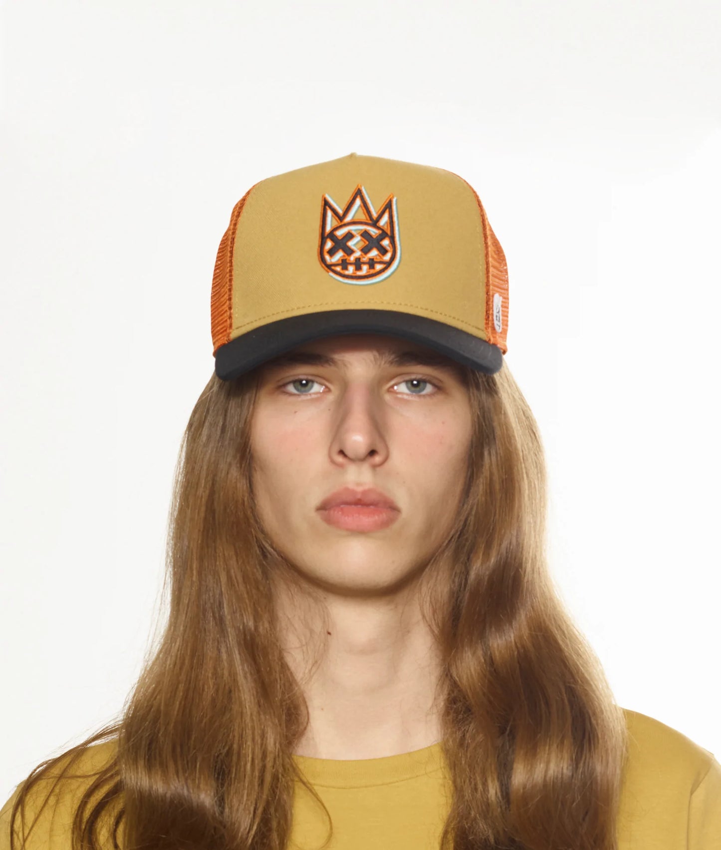 CLEAN LOGO MESH BACK TRUCKER CURVED VISOR W/ FALL LEAF CROWN / BLACK VISOR / ORIOLE MESH