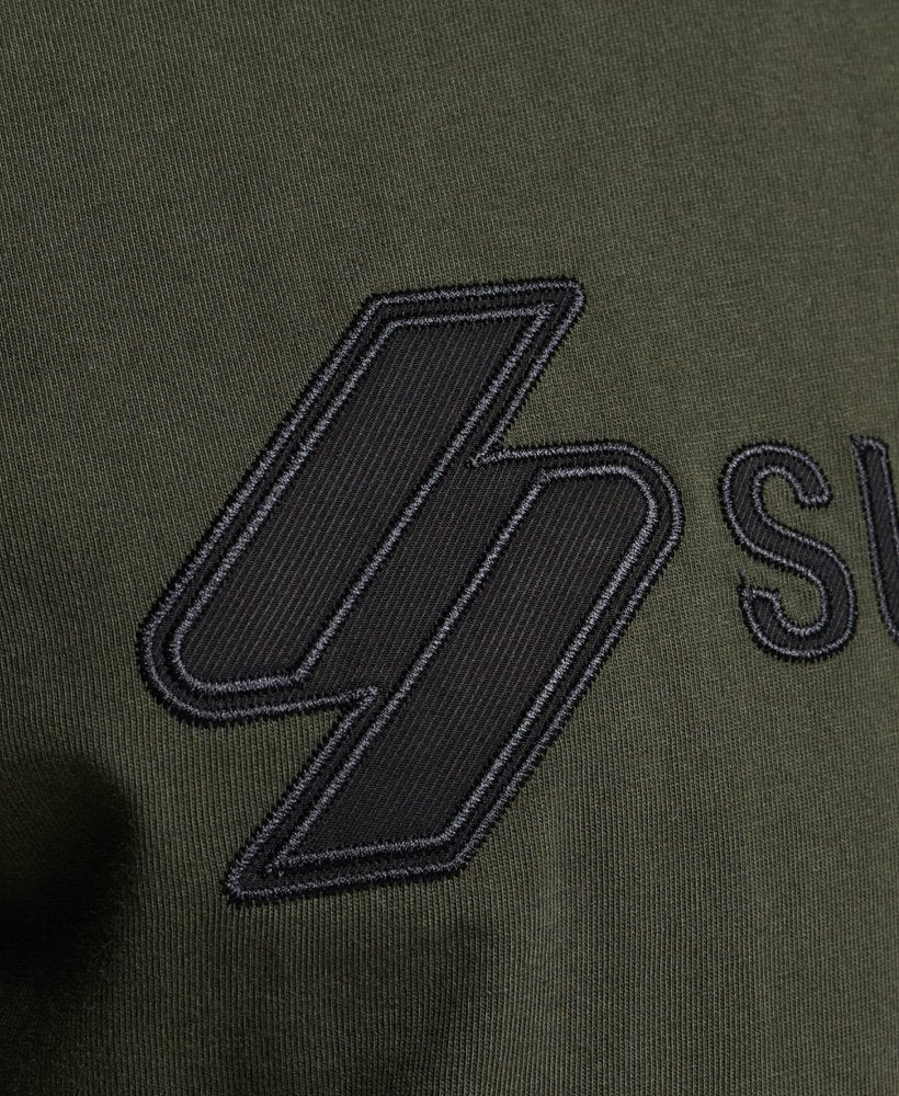 Camiseta con aplique S y logo